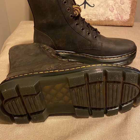 DR. MARTENs Combs leather - Picture 4 of 9